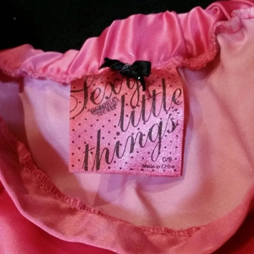 Victoria's Secret "Sexy Little Things" Limited Edition Skirt Pink Faux Fur OS - Picture 9 of 11